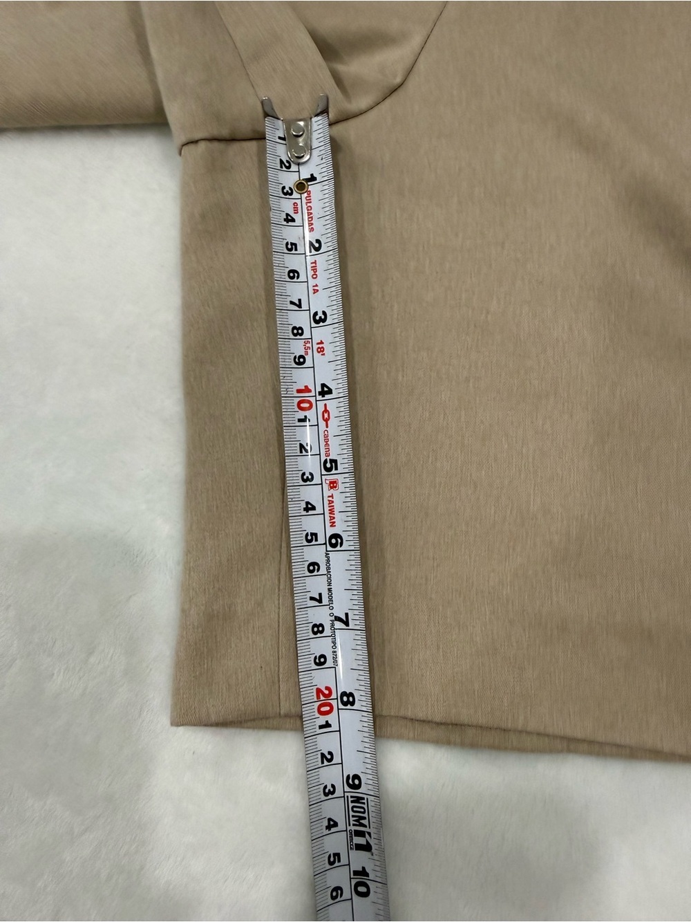 Vintage Lacoste Pleated Bermuda Colette Shorts Beige Tan Old Money Size 10 - Picture 9 of 12